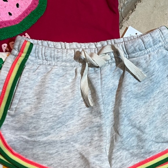 Old Navy Girls Toddler Girls 18-24M LOT Outfit Watermelon Top Floral Shorts Set - Picture 5 of 9